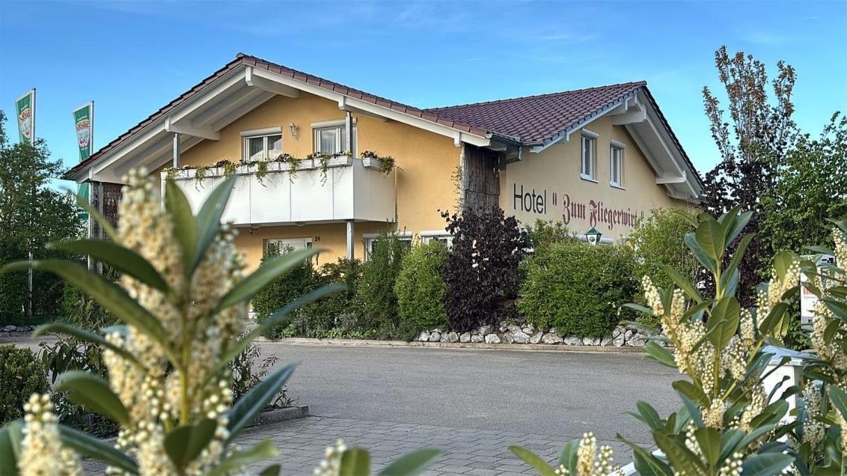 Hotel Zum Fliegerwirt Mengen المظهر الخارجي الصورة